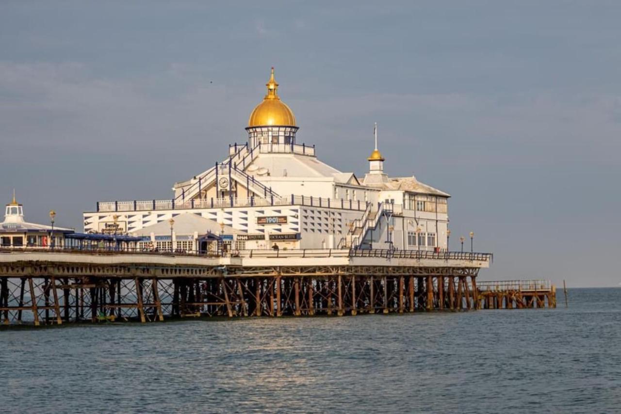 OYO Marine Parade Hotel Torneo de Torneo de Eastbourne Exterior foto