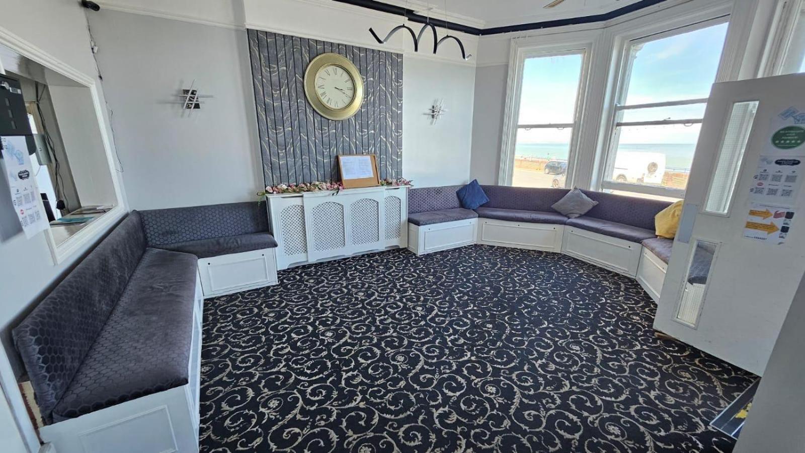 OYO Marine Parade Hotel Torneo de Torneo de Eastbourne Exterior foto